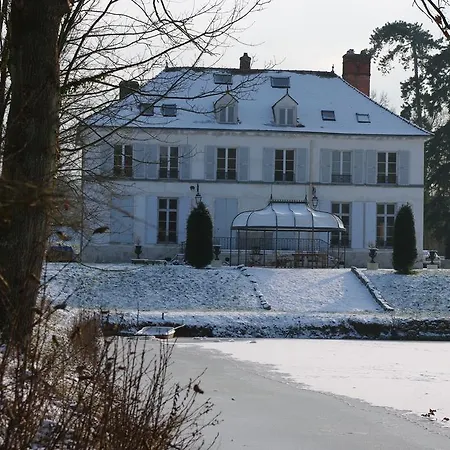 Chateau De Bed & Breakfast 3*